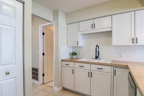 Casa en venta en Spring Hill, Florida, 3 dormitorios, 195.09 m2 № 2421671 - foto 19