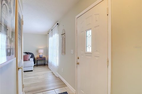 Casa en venta en Spring Hill, Florida, 3 dormitorios, 195.09 m2 № 2421671 - foto 5