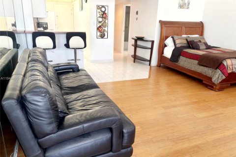 Copropriété à louer à Miami Beach, Floride: 49.24 m2 № 2001194 - photo 4