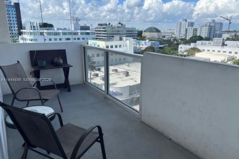 Copropriété à louer à Miami Beach, Floride: 49.24 m2 № 2001194 - photo 8