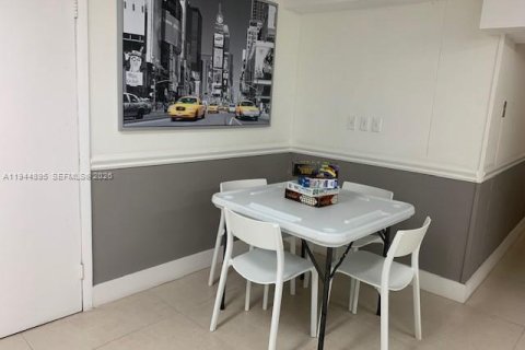 Copropriété à louer à Miami Beach, Floride: 49.24 m2 № 2001194 - photo 29