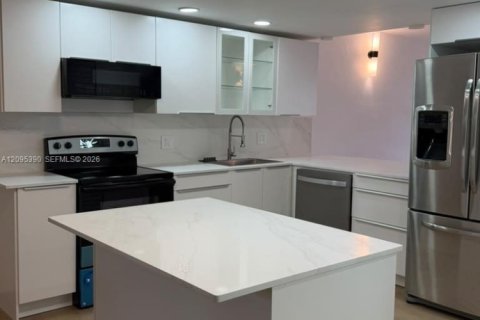 Touwnhouse à louer à Plantation, Floride: 3 chambres, 143.53 m2 № 2384854 - photo 6