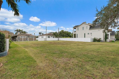 Land in Saint Petersburg, Florida № 1534416 - photo 16