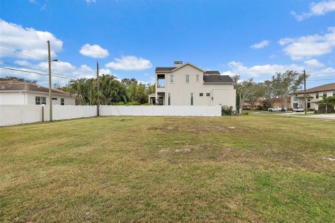 Land in Saint Petersburg, Florida № 1534416 - photo 15