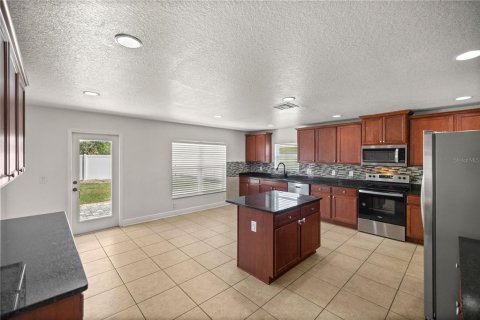 Casa en venta en Ocala, Florida, 4 dormitorios, 252.97 m2 № 1069772 - foto 15