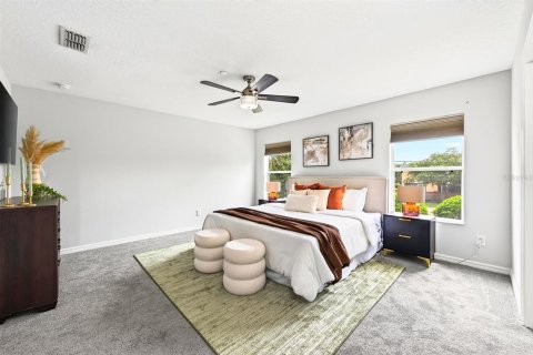 Townhouse in Winter Garden, Florida 3 bedrooms, 148.64 sq.m. № 2287945 - photo 12