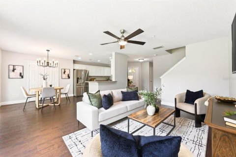 Townhouse in Winter Garden, Florida 3 bedrooms, 148.64 sq.m. № 2287945 - photo 2