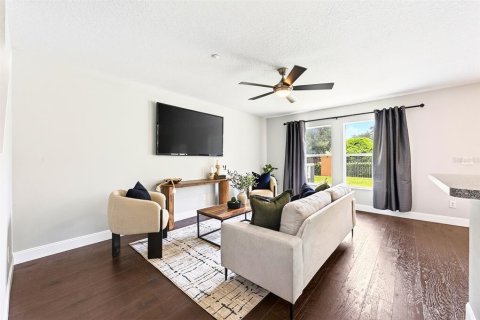 Townhouse in Winter Garden, Florida 3 bedrooms, 148.64 sq.m. № 2287945 - photo 9