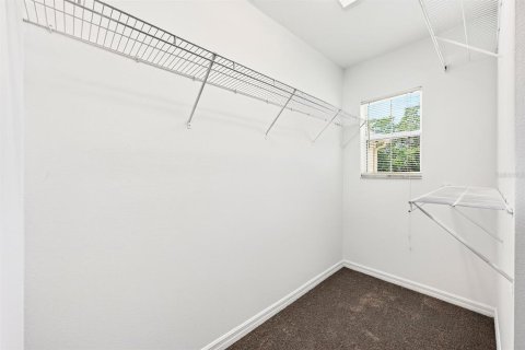 Townhouse in Winter Garden, Florida 3 bedrooms, 148.64 sq.m. № 2287945 - photo 17