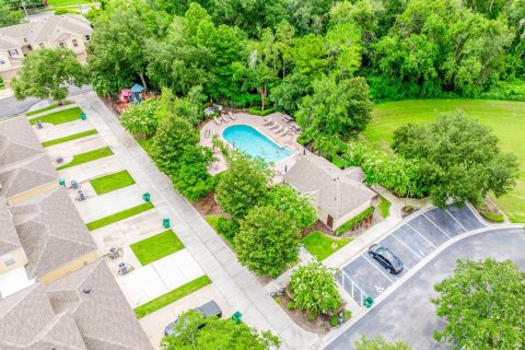 Townhouse in Winter Garden, Florida 3 bedrooms, 148.64 sq.m. № 2287945 - photo 30