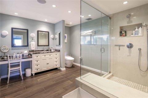 Casa en alquiler en Hollywood, Florida, 5 dormitorios, 328.6 m2 № 1799567 - foto 18