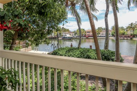 Casa en alquiler en Hollywood, Florida, 5 dormitorios, 328.6 m2 № 1799567 - foto 30