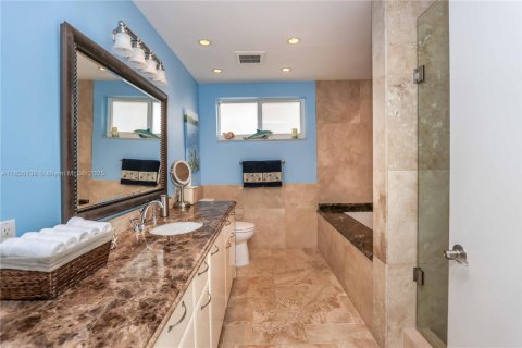 Casa en alquiler en Hollywood, Florida, 5 dormitorios, 328.6 m2 № 1799567 - foto 14