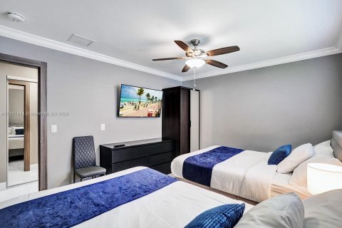 Снять в аренду виллу или дом в Холливуд, Флорида 5 спален, 191.1м2, № 1979734 - фото 17