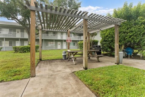 Condo in Saint Petersburg, Florida, 1 bedroom  № 1913187 - photo 4