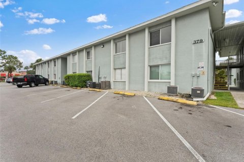 Condo in Saint Petersburg, Florida, 1 bedroom  № 1913187 - photo 1