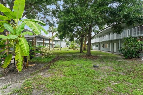 Condo in Saint Petersburg, Florida, 1 bedroom  № 1913187 - photo 27