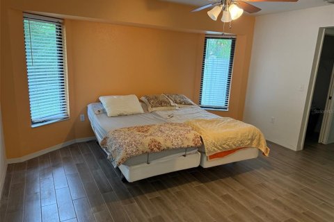 Casa en venta en Port Charlotte, Florida, 3 dormitorios, 181.81 m2 № 1771736 - foto 6