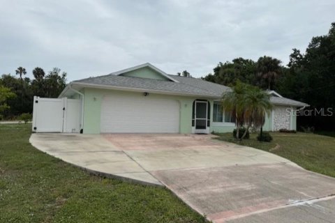 Casa en venta en Port Charlotte, Florida, 3 dormitorios, 181.81 m2 № 1771736 - foto 1