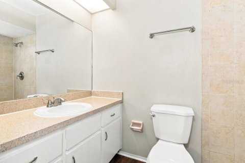 House in New Port Richey, Florida 3 bedrooms, 140.28 sq.m. № 2423644 - photo 12