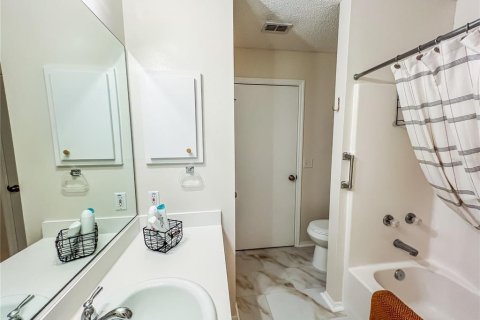 Villa ou maison à louer à The Villages, Floride: 1 chambre, 74.23 m2 № 1569638 - photo 13