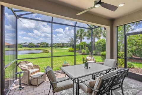 Villa ou maison à vendre à Sarasota, Floride: 2 chambres, 142.14 m2 № 2143066 - photo 10