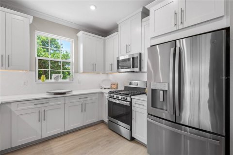 Villa ou maison à vendre à Sarasota, Floride: 2 chambres, 142.14 m2 № 2143066 - photo 17
