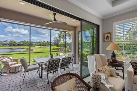 Villa ou maison à vendre à Sarasota, Floride: 2 chambres, 142.14 m2 № 2143066 - photo 8