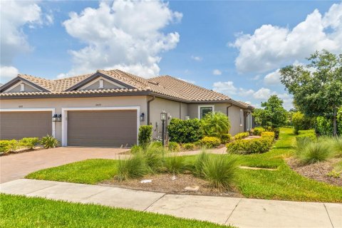 Villa ou maison à vendre à Sarasota, Floride: 2 chambres, 142.14 m2 № 2143066 - photo 4