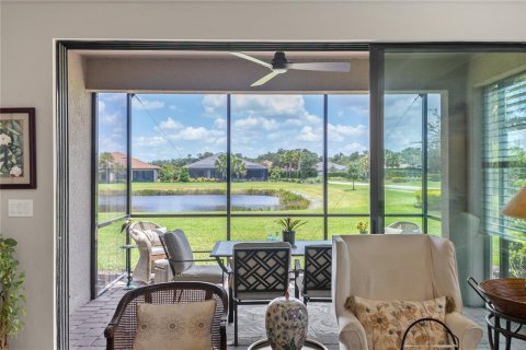 Villa ou maison à vendre à Sarasota, Floride: 2 chambres, 142.14 m2 № 2143066 - photo 9