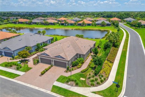 Villa ou maison à Sarasota, Floride 2 chambres, 142.14 m2 № 2143066