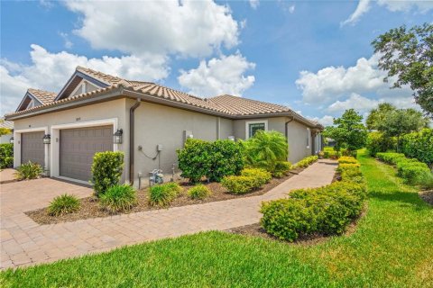 Villa ou maison à vendre à Sarasota, Floride: 2 chambres, 142.14 m2 № 2143066 - photo 5