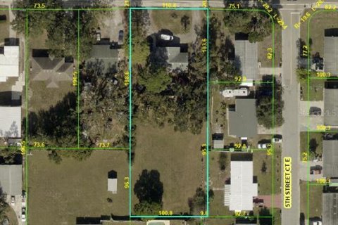 House in Bradenton, Florida 3 bedrooms, 134.52 sq.m. № 2259413 - photo 3