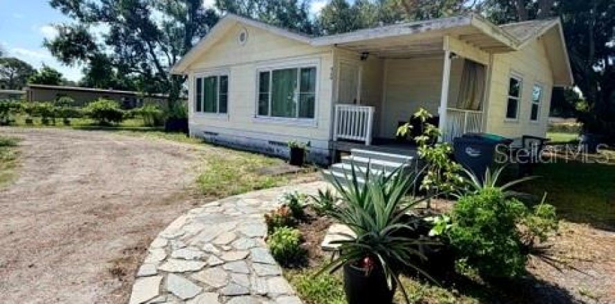 House in Bradenton, Florida 3 bedrooms, 134.52 sq.m. № 2259413
