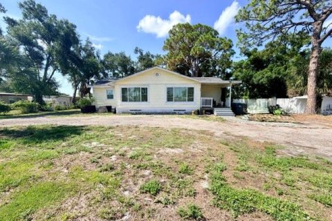House in Bradenton, Florida 3 bedrooms, 134.52 sq.m. № 2259413 - photo 5