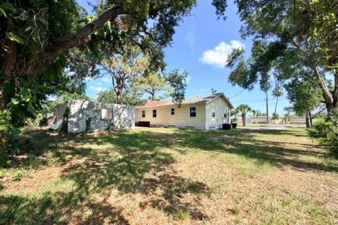 House in Bradenton, Florida 3 bedrooms, 134.52 sq.m. № 2259413 - photo 9