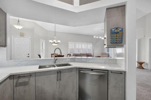 Casa en venta en Riviera Beach, Florida, 2 dormitorios, 112.69 m2 № 2186585 - foto 8