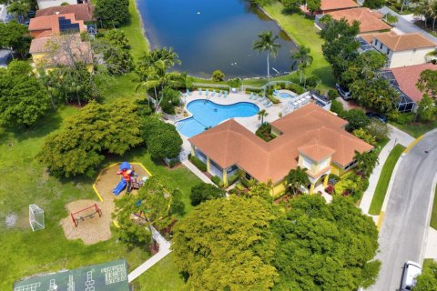Casa en venta en Riviera Beach, Florida, 2 dormitorios, 112.69 m2 № 2186585 - foto 30
