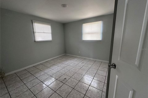 Villa ou maison à louer à Largo, Floride: 2 chambres, 55.18 m2 № 2148704 - photo 15