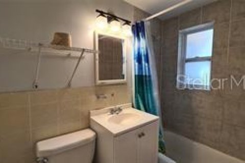 Villa ou maison à louer à Largo, Floride: 2 chambres, 55.18 m2 № 2148704 - photo 25