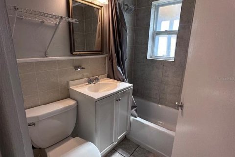 Villa ou maison à louer à Largo, Floride: 2 chambres, 55.18 m2 № 2148704 - photo 10