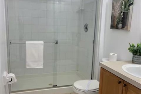 Снять в аренду таунхаус в Киссимми, Флорида 10 комнат, 133.78м2, № 1910735 - фото 21