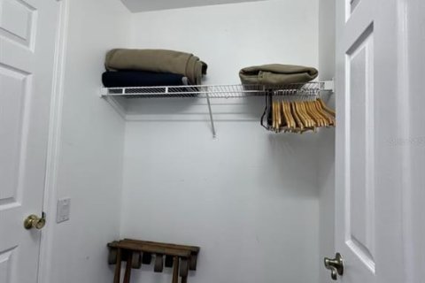 Снять в аренду таунхаус в Киссимми, Флорида 10 комнат, 133.78м2, № 1910735 - фото 25