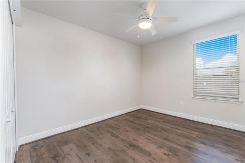 House in Riverview, Florida 4 bedrooms, 230.49 sq.m. № 1853105 - photo 18