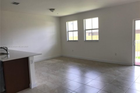 Copropriété à louer à Miami, Floride: 3 chambres, 117.99 m2 № 1948794 - photo 5