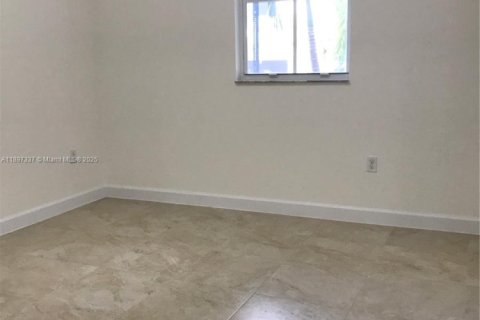 Copropriété à louer à Miami, Floride: 3 chambres, 117.99 m2 № 1948794 - photo 11