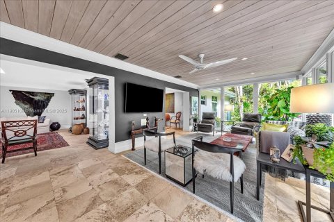 Casa en venta en Miami, Florida, 2 dormitorios, 174.01 m2 № 1966187 - foto 23