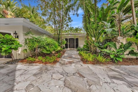 Casa en venta en Miami, Florida, 2 dormitorios, 174.01 m2 № 1966187 - foto 4