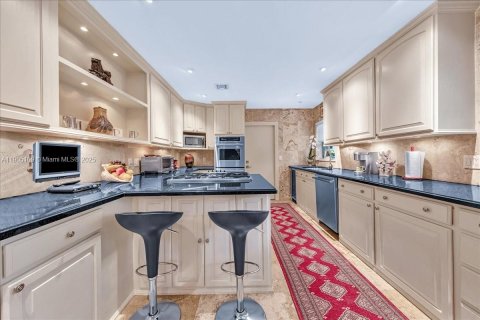 Casa en venta en Miami, Florida, 2 dormitorios, 174.01 m2 № 1966187 - foto 15