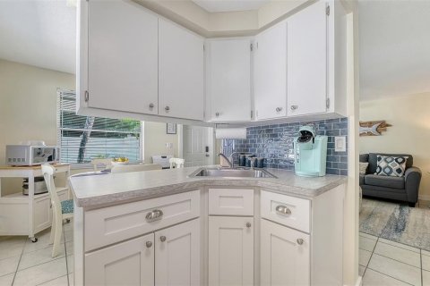 Propiedad comercial en venta en Holmes Beach, Florida, 2 dormitorios, 118.54 m2 № 2423945 - foto 29